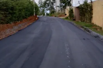 Pavimentação Asfáltica no bairro Colinas